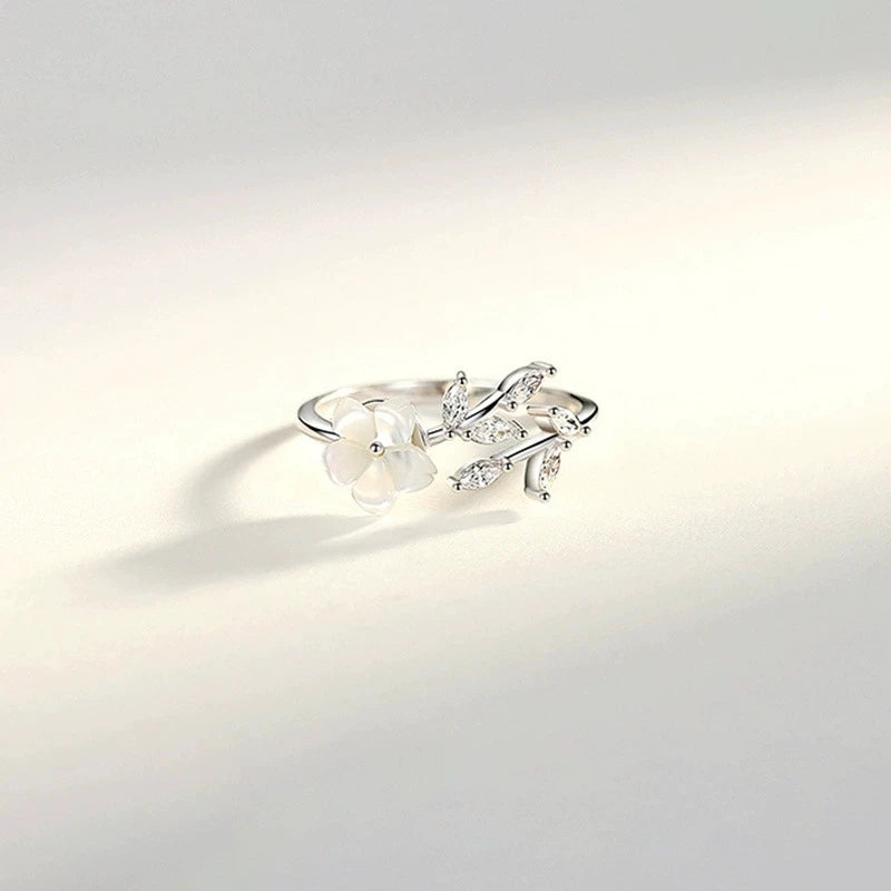 Anello “Moon Blossom” in Argento 925 – Eleganza Floreale Regolabile FY-JZ411 S925 Sterling Silver