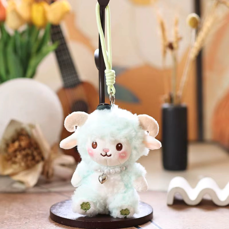 Pecorella Plush Charm – Portachiavi in Peluche Kawaii