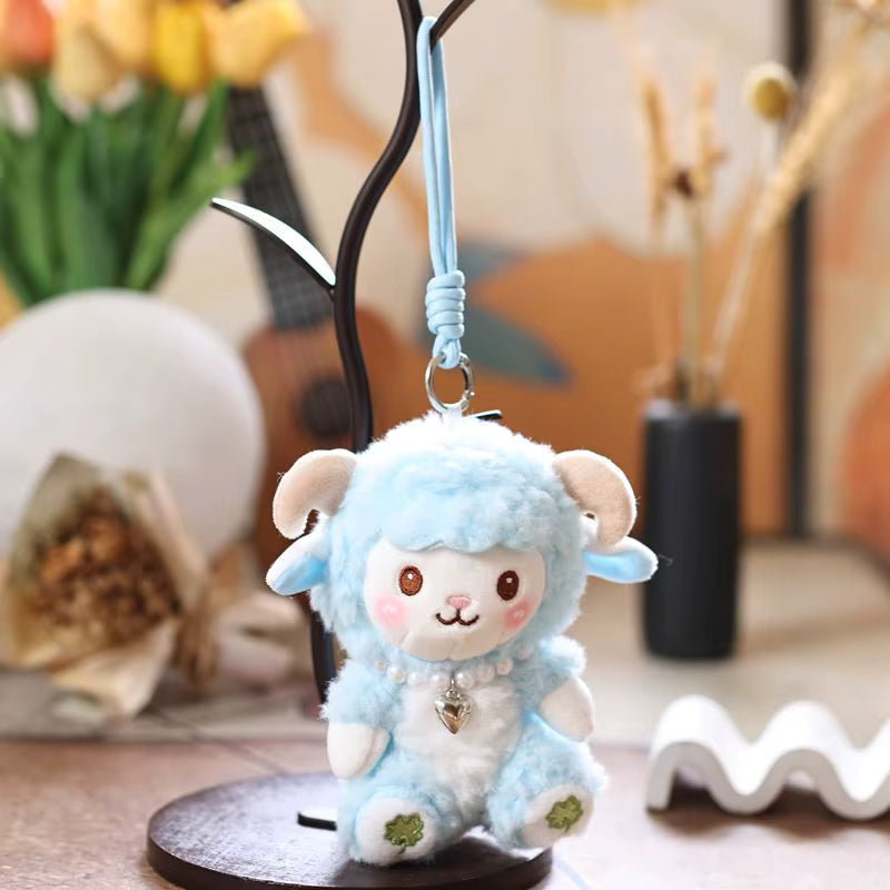 Pecorella Plush Charm – Portachiavi in Peluche Kawaii