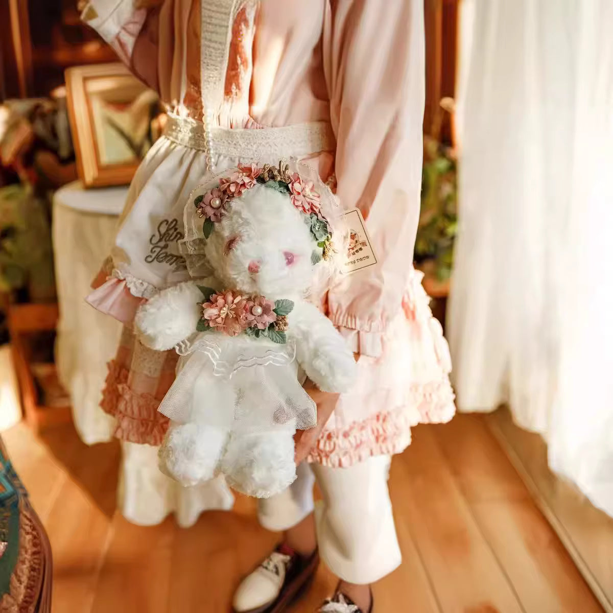 Bunny Carry Companion – Peluche Borsa Princess Lolita (30 cm)