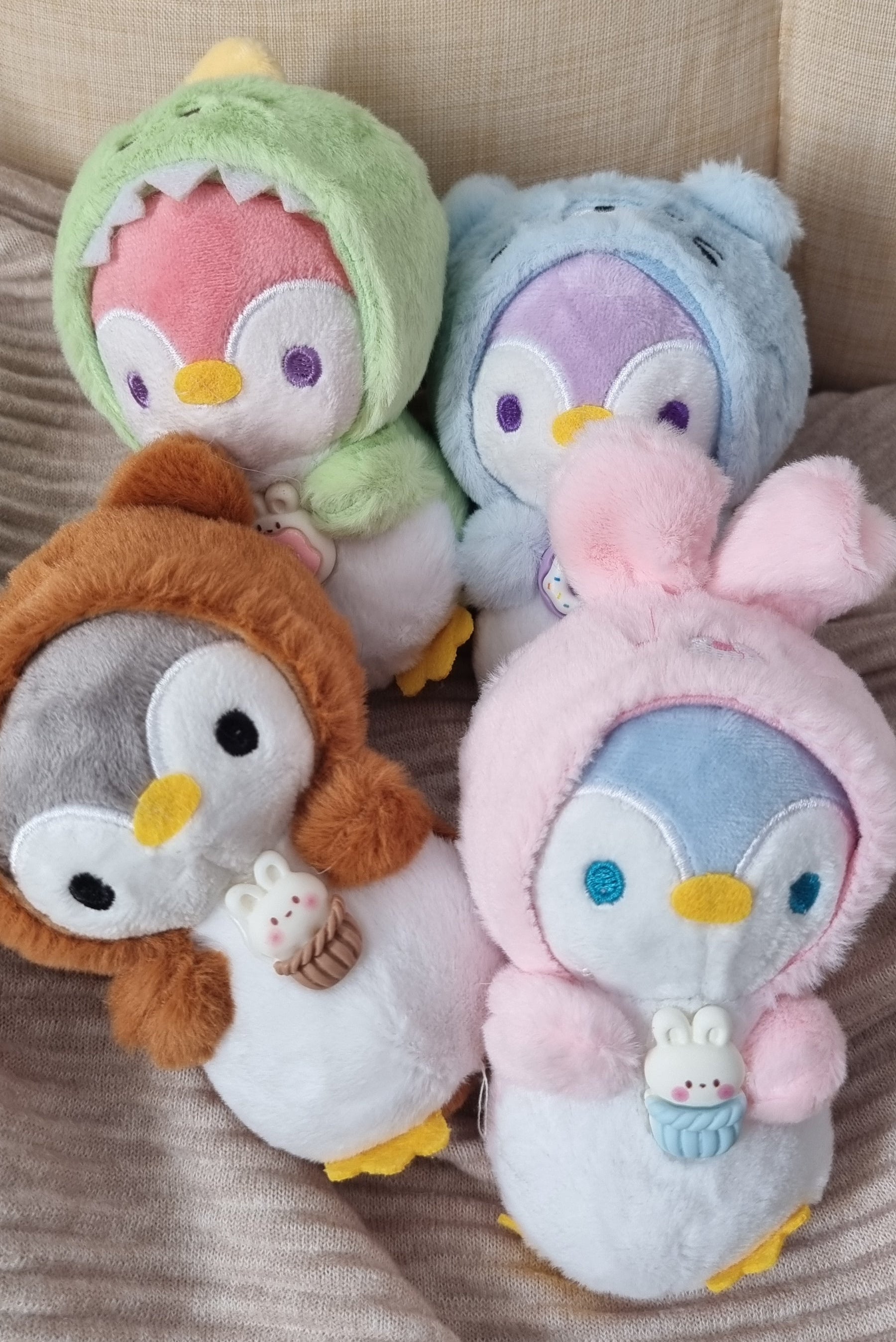 Portachiavi Peluche “Cosy Penguin” – 16cm Cute Plush Keychain