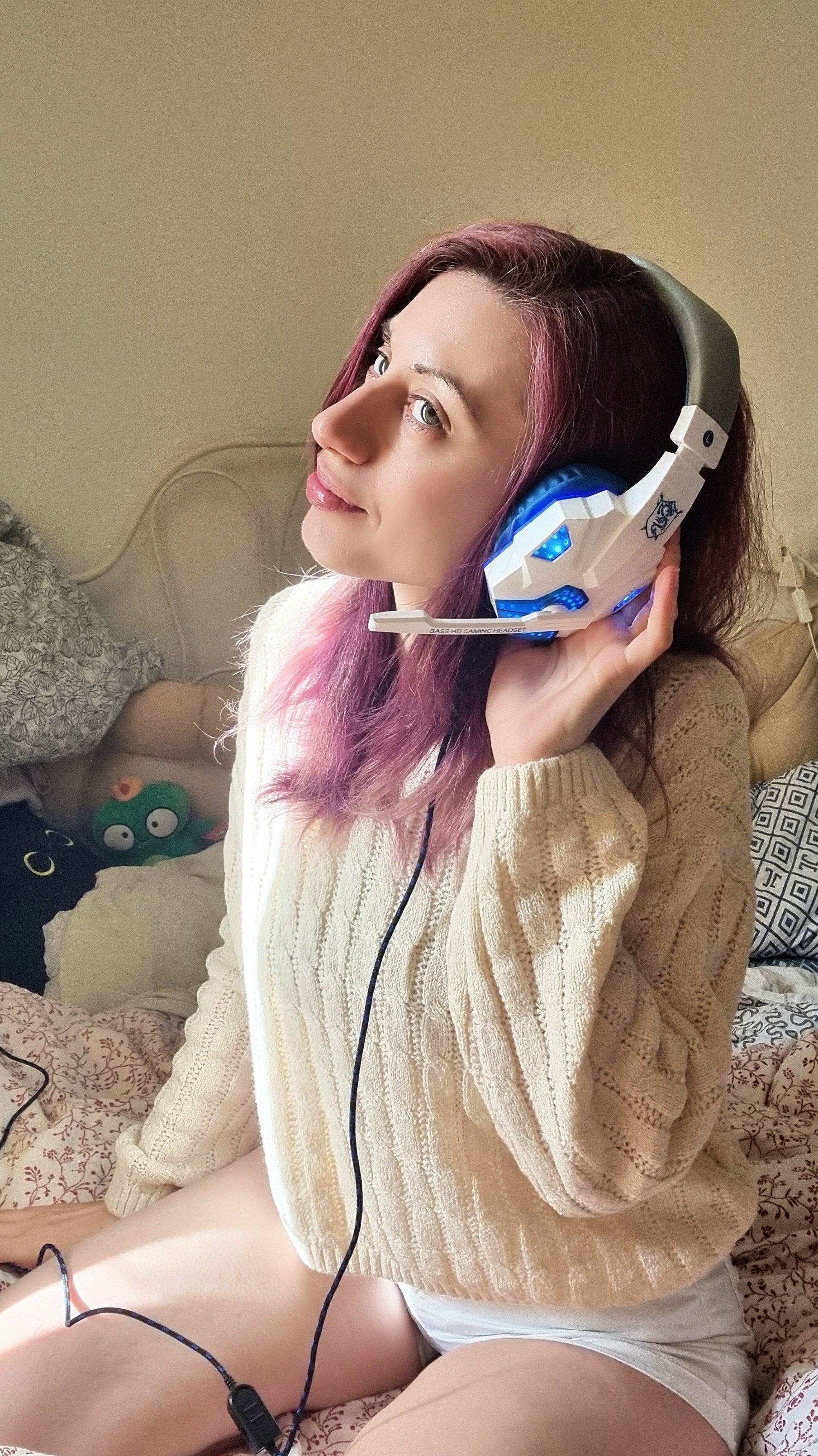“Cyber Pulse X” RGB Gaming Headset – Pro Comfort & Immersive Audio