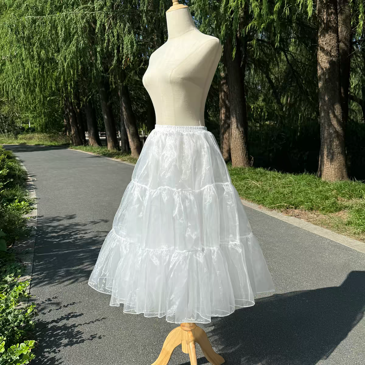 Petticoat Lolita Essentials – La Base di Ogni Coordinato Perfetto