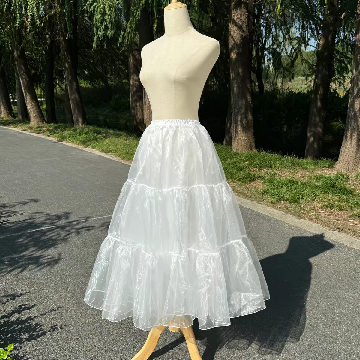 Petticoat Lolita Essentials – La Base di Ogni Coordinato Perfetto