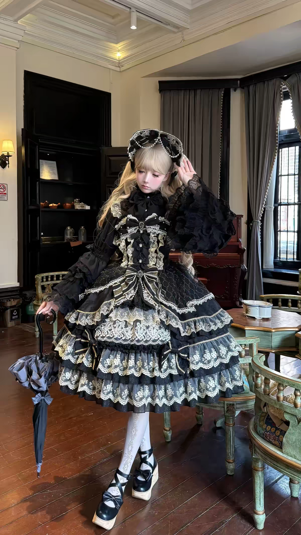Jumperskirt Lolita "Royal Lace Dream" – Abito Principessa con Fiocchi e Ricami